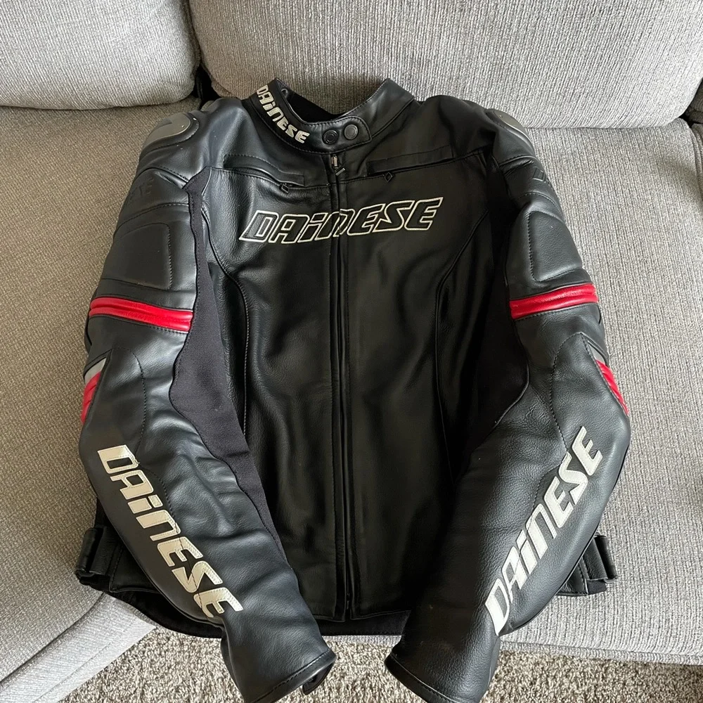 Dainese motorcycle jacket - Picture 3 of 9